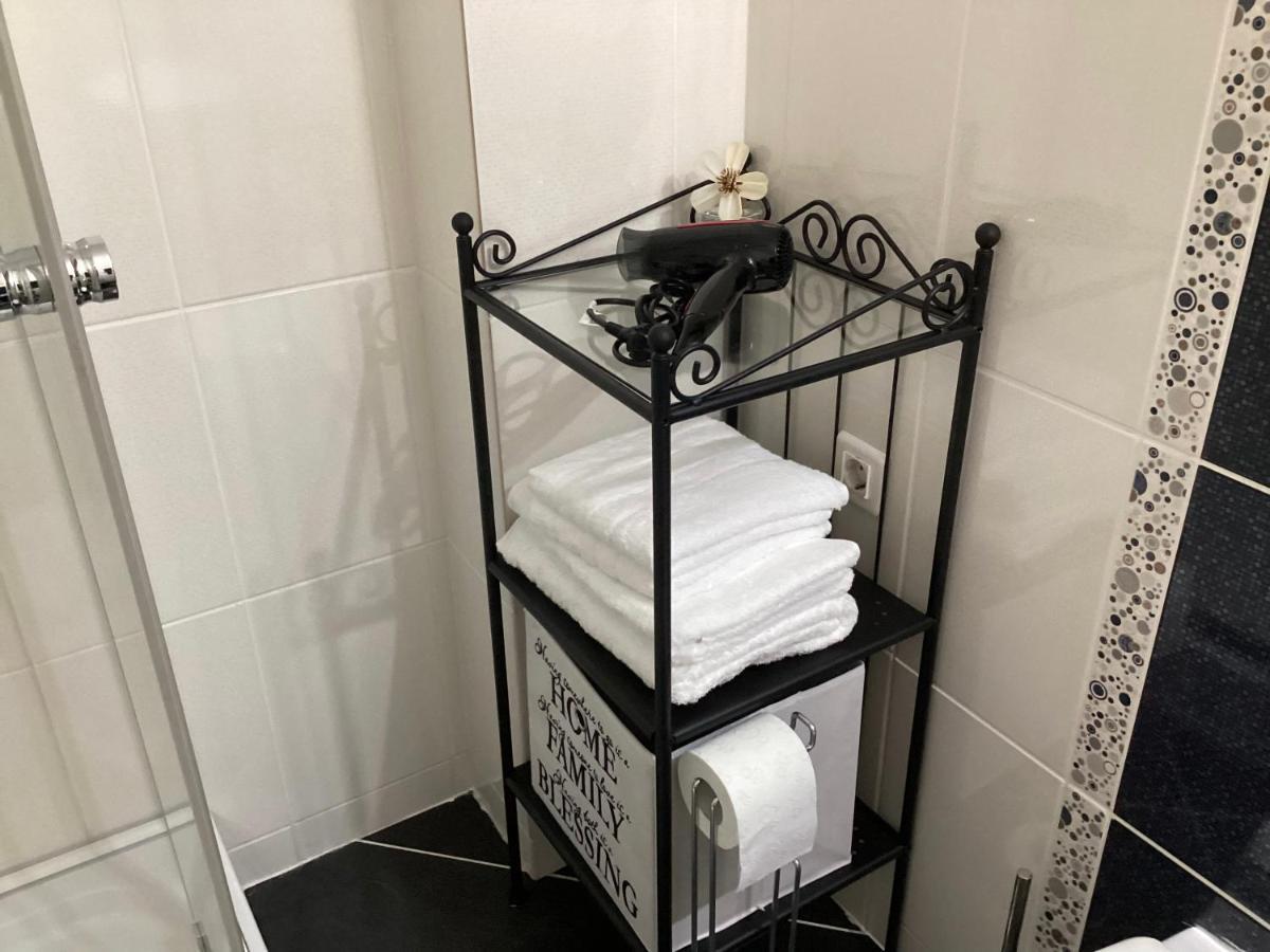 Bucharest Airport Henri Coanda & Therme-self Check-in Apartment *